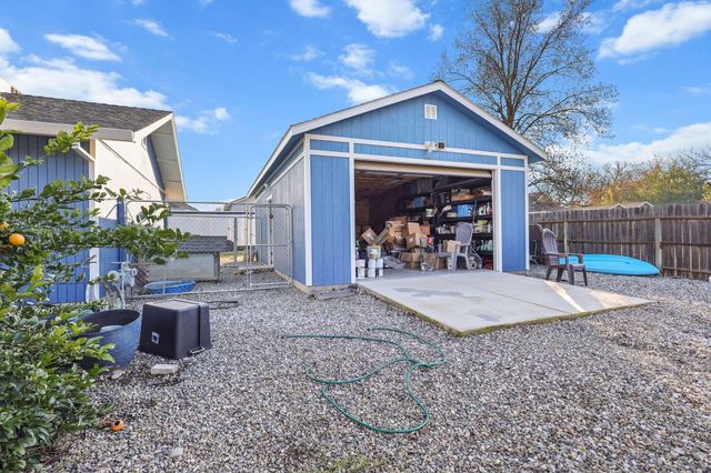 7060 Pit Road, Redding, CA 96001