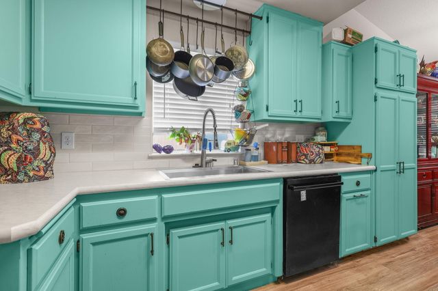 7060 Pit Road, Redding, CA 96001