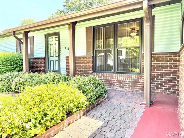 519 Franklin Avenue, Troy, IL 62294
