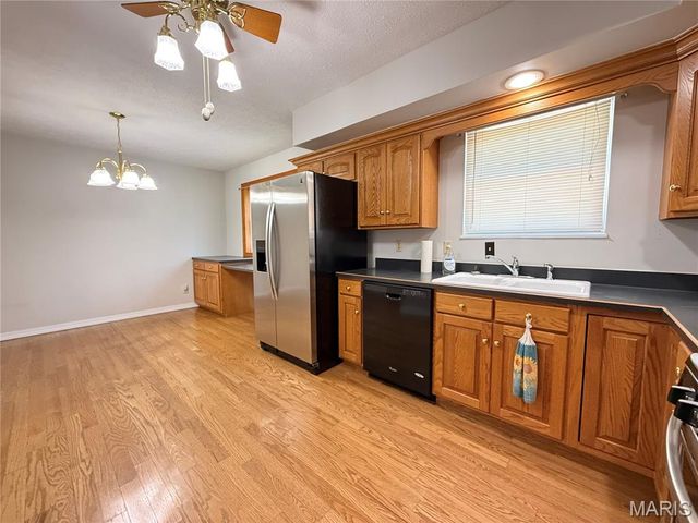 519 Franklin Avenue, Troy, IL 62294