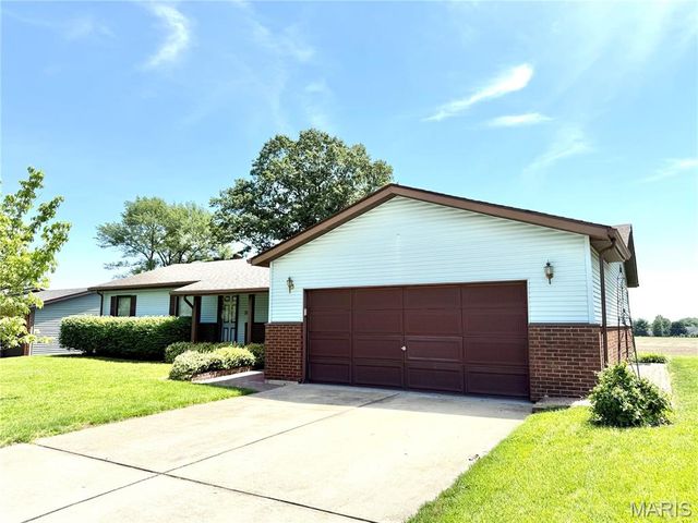 519 Franklin Avenue, Troy, IL 62294