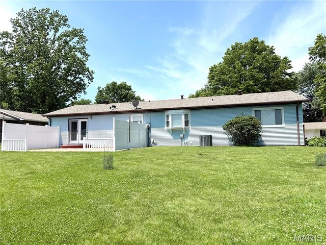 519 Franklin Avenue, Troy, IL 62294
