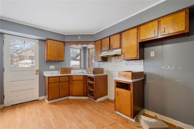 1703 Niagara Street, Niagara Falls, NY 14303