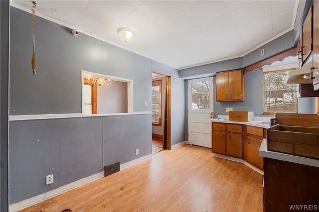 1703 Niagara Street, Niagara Falls, NY 14303