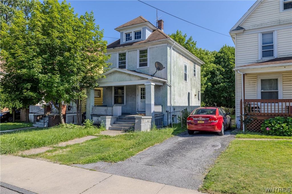 1703 Niagara Street, Niagara Falls, NY 14303