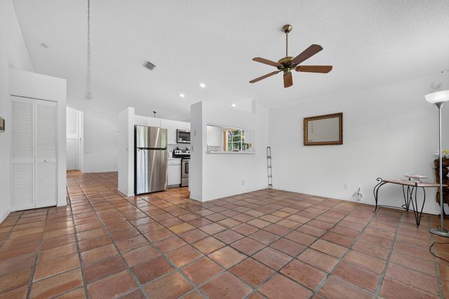 11099 180TH Court S, Boca Raton, FL 33498