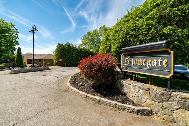 1840 Crompond Road 7A8, Peekskill, NY 10566