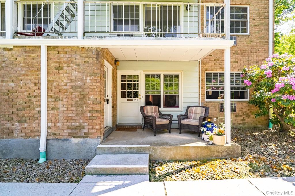 1840 Crompond Road 7A8, Peekskill, NY 10566