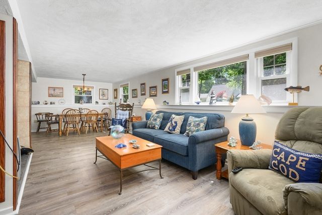 19 Maine Avenue, Yarmouth, MA 02673