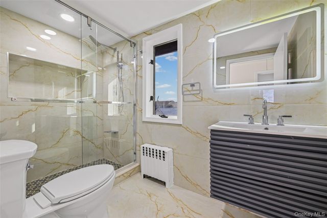 130 Gordon Place, Freeport, NY 11520