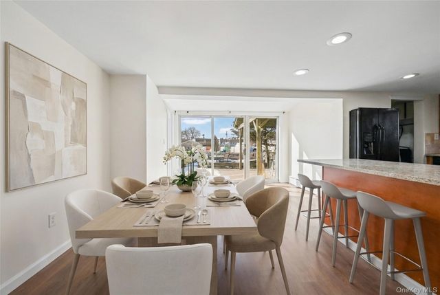 130 Gordon Place, Freeport, NY 11520