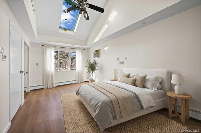 130 Gordon Place, Freeport, NY 11520