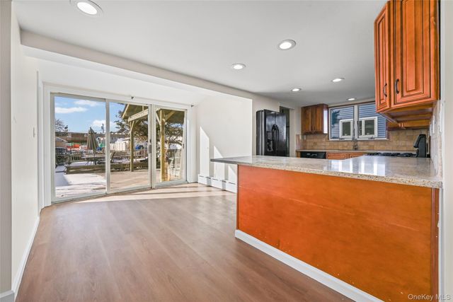 130 Gordon Place, Freeport, NY 11520