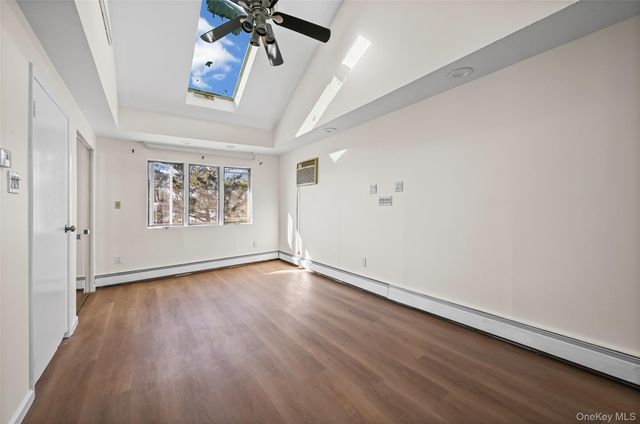 130 Gordon Place, Freeport, NY 11520