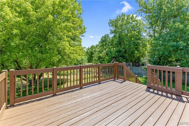 4258 Amblewood Lane, Clay, NY 13041