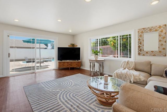 4925 Siesta Drive, Oceanside, CA 92057