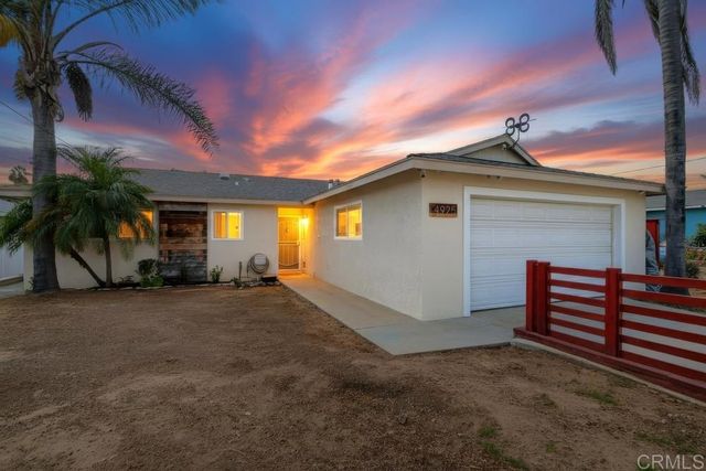 4925 Siesta Drive, Oceanside, CA 92057