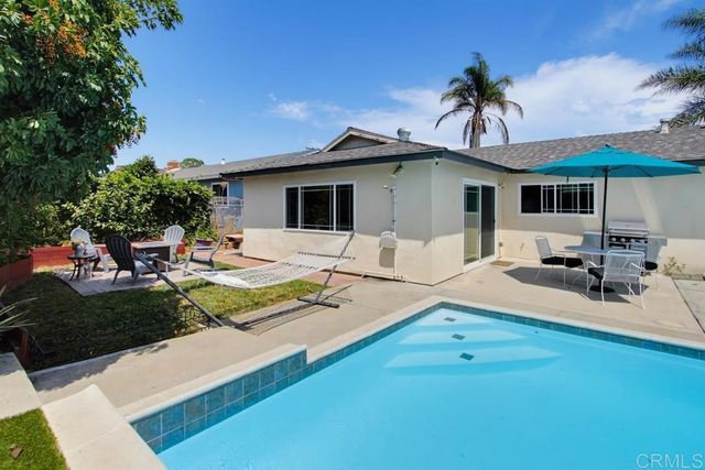4925 Siesta Drive, Oceanside, CA 92057