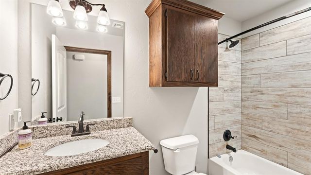 2306 County Road 1335, Blanchard, OK 73010