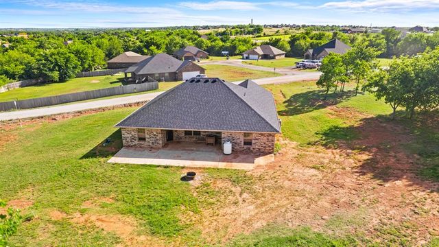 2306 County Road 1335, Blanchard, OK 73010