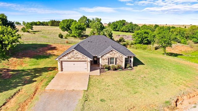 2306 County Road 1335, Blanchard, OK 73010