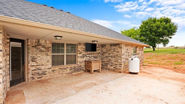 2306 County Road 1335, Blanchard, OK 73010