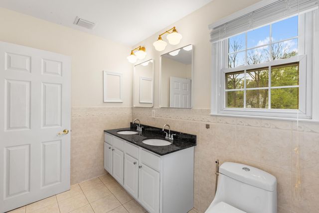 3503 ST DAVIDS RD, Wayne, PA 19087
