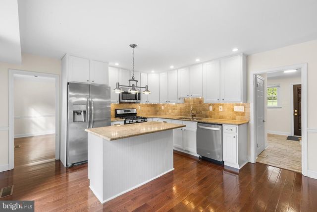 3503 ST DAVIDS RD, Wayne, PA 19087