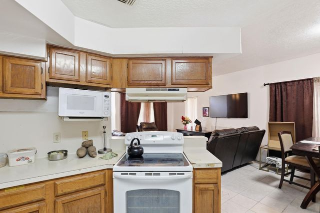 8320 Wild Rose Street 4B, Houston, TX 77083