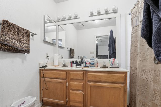 8320 Wild Rose Street 4B, Houston, TX 77083