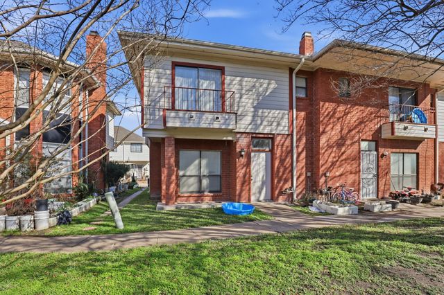 8320 Wild Rose Street 4B, Houston, TX 77083