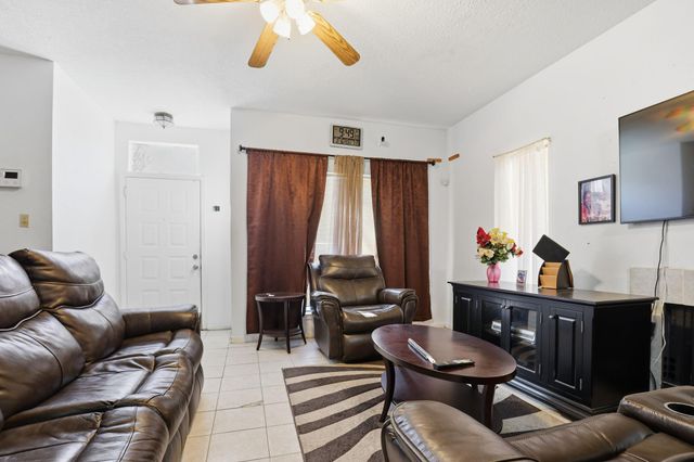 8320 Wild Rose Street 4B, Houston, TX 77083