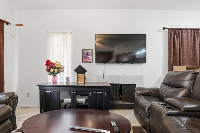 8320 Wild Rose Street 4B, Houston, TX 77083