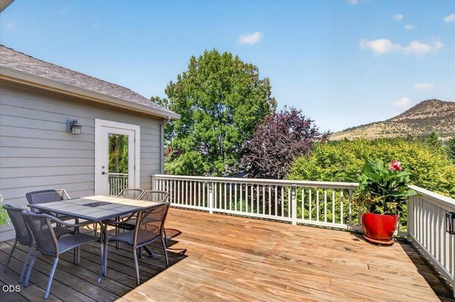 4565 Marissa Circle, Medford, OR 97504