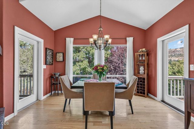 4565 Marissa Circle, Medford, OR 97504