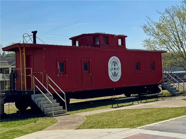 5541 Coalie Trace, Flowery Branch, GA 30542