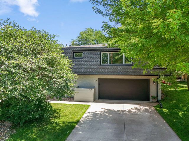 6435 Vernon Avenue S, Edina, MN 55436