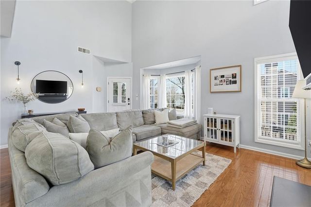 3777 Lake Point Boulevard, Suwanee, GA 30024