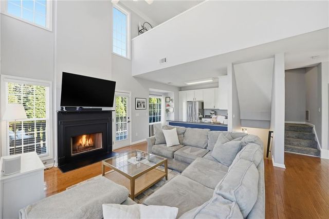 3777 Lake Point Boulevard, Suwanee, GA 30024