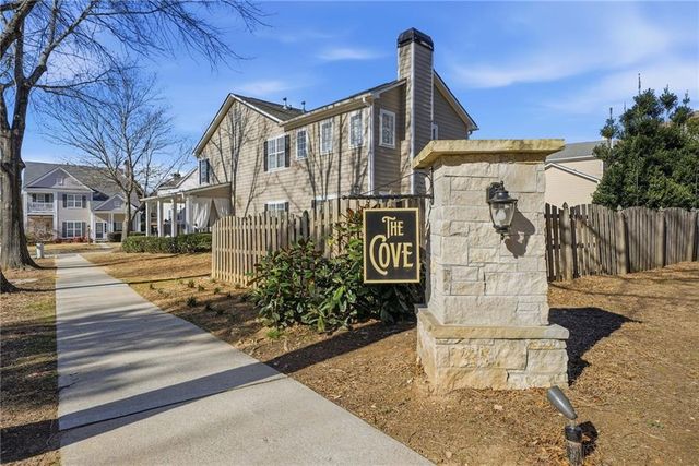 3777 Lake Point Boulevard, Suwanee, GA 30024