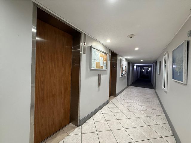 4751 NW 21st St 216, Lauderhill, FL 33313