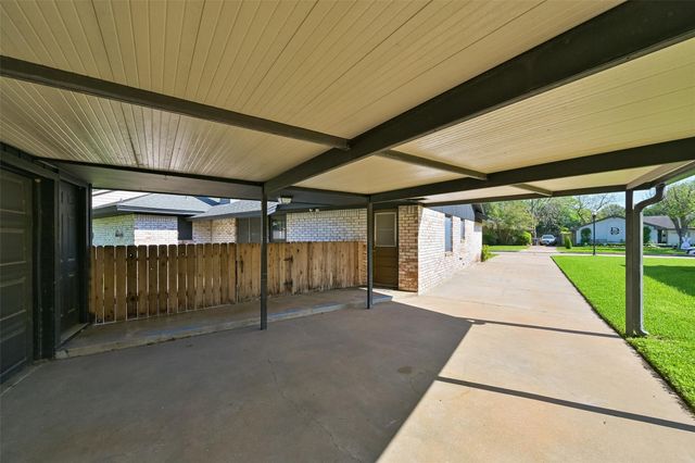 154 Camellia Street, Sugar Land, TX 77478
