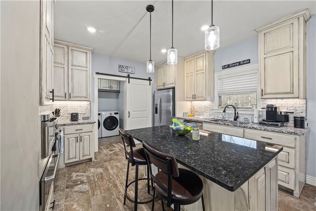 50 Melanie Drive, Bella Vista, AR 72714
