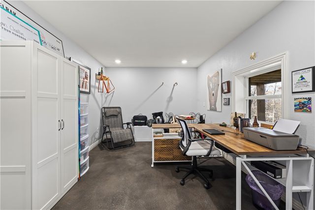 50 Melanie Drive, Bella Vista, AR 72714