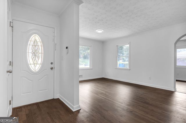 166 Hermer Circle NW, Atlanta, GA 30311