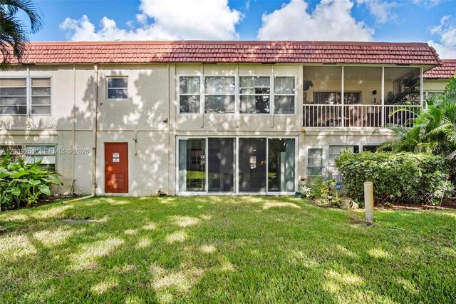 19 Abbey Lane 104, Delray Beach, FL 33446