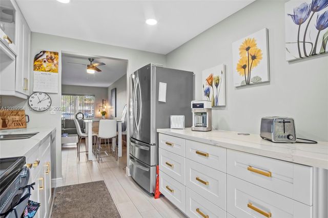 19 Abbey Lane 104, Delray Beach, FL 33446