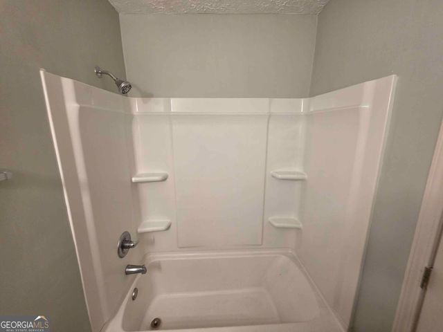 450 Glenwood Dr, Monroe, GA 30655