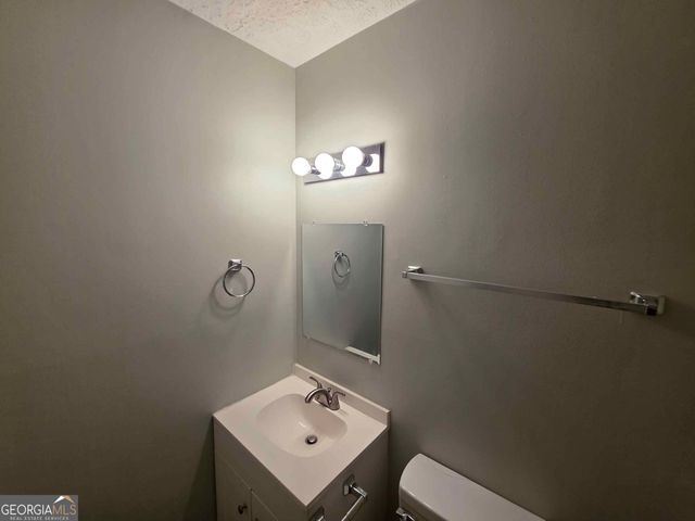 450 Glenwood Dr, Monroe, GA 30655
