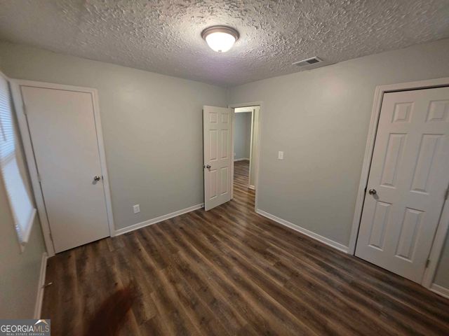 450 Glenwood Dr, Monroe, GA 30655